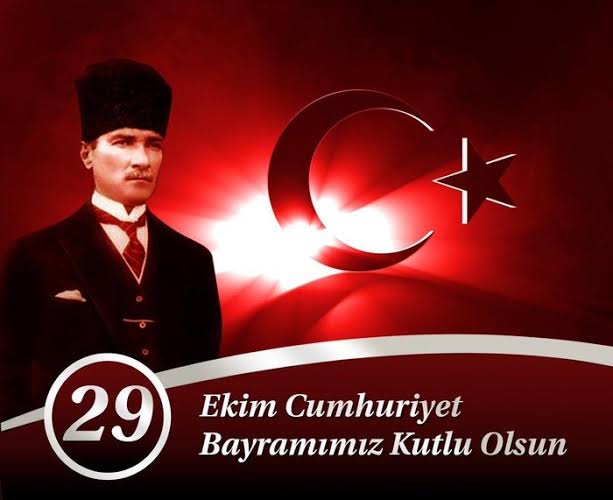 Mustafa Kemal Atatürk ve Türk Bayrağı
